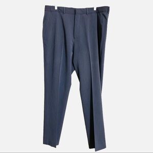 Nautica Classic Fit Flat Front Traveler Dress Pants. Size 38W 32L